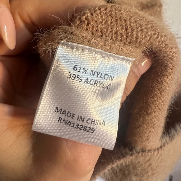 NWT Lovers & Friends Sweater Dress - Picture 6 of 7